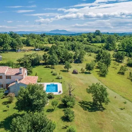 Rustic Benina Rossa 1 With Huge Garden Villa Zminj