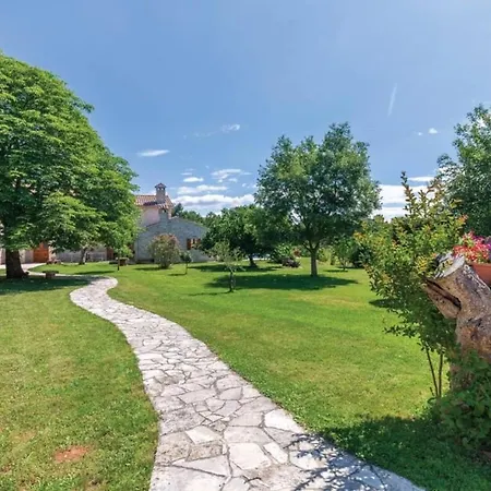Rustic Benina Rossa 1 With Huge Garden Vila *