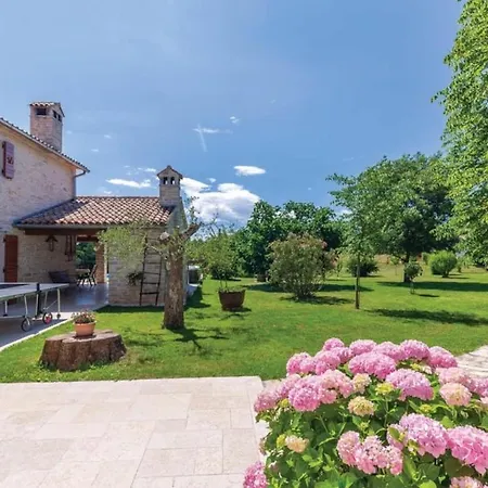 Rustic Benina Rossa 1 With Huge Garden